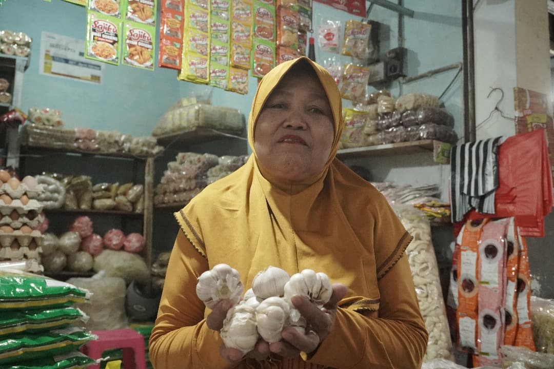 Harga Beras dan Bawang Putih Meroket di Pacitan, Pembeli Mulai Berkurang