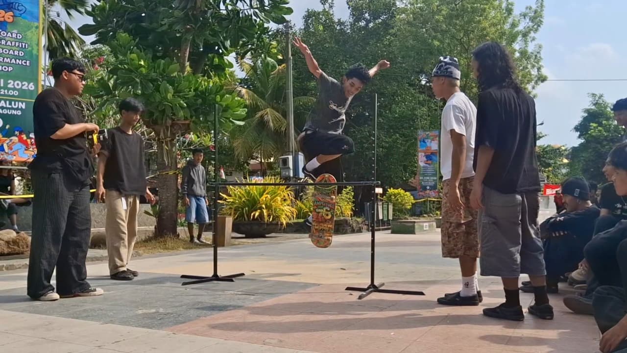 Puluhan Skater dari Berbagai Kota Ramaikan Go Skateboarding Day di Tulungagung