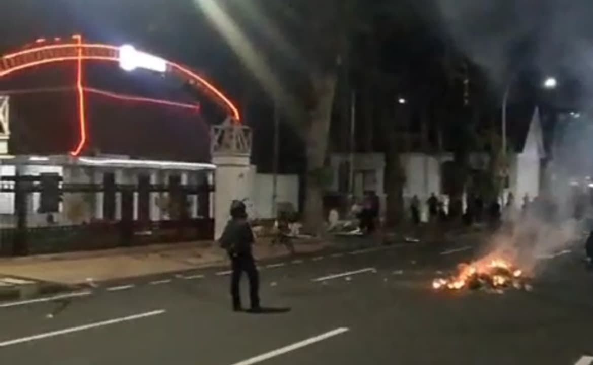 Pemprov Jatim Sesalkan Aksi Anarkis Saat Demo di Gedung Negara Grahadi