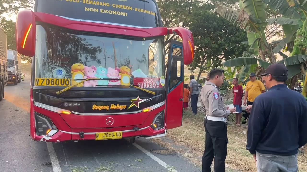 Pemotor Tewas Setelah Tabrak Bus Sugeng Rahayu di Ring Road Ngawi