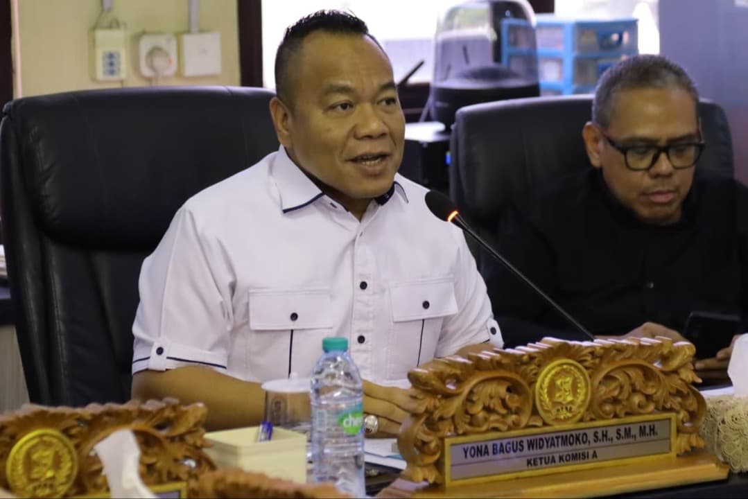 DPRD Surabaya Dukung Langkah Wali Kota Benahi Kinerja Camat dan Lurah