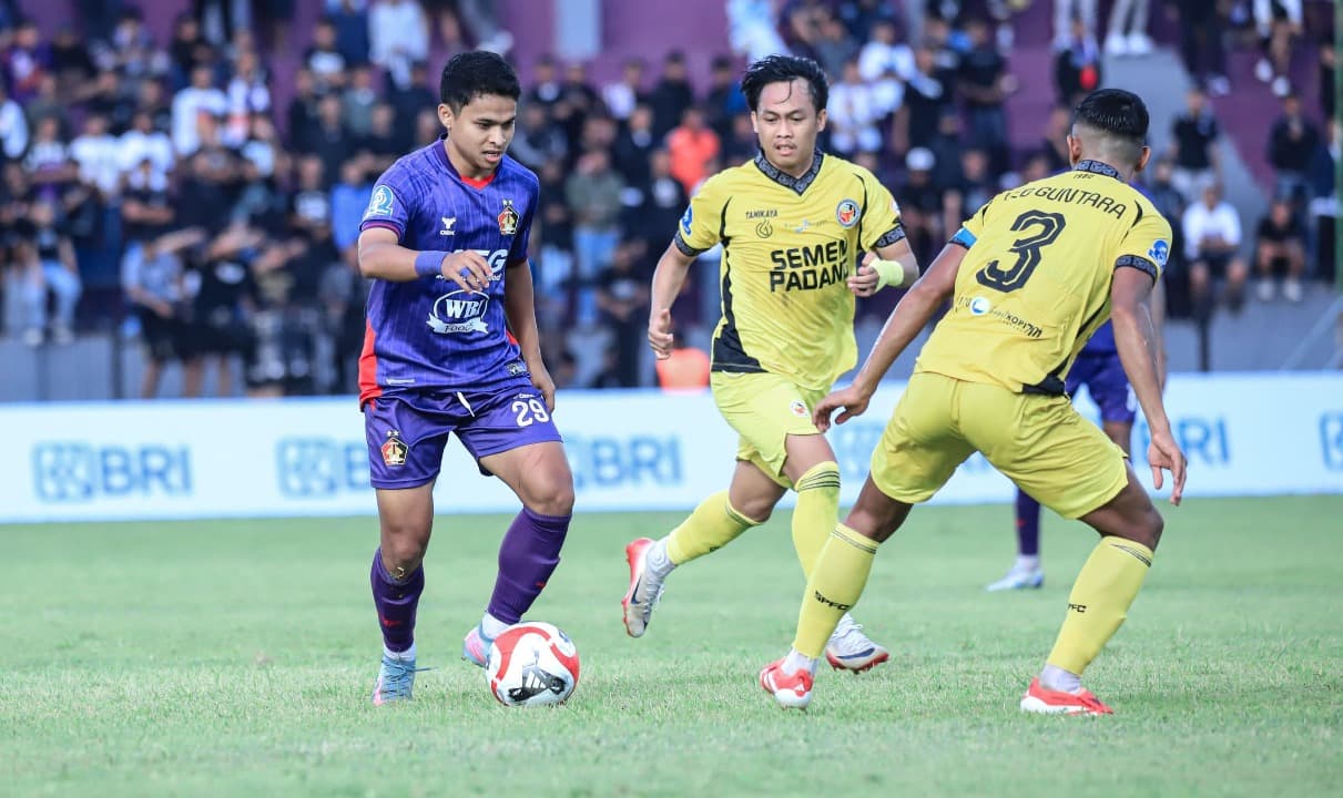 Persik Kediri Berpisah dengan Yandi Sofyan dan Irkham Mila