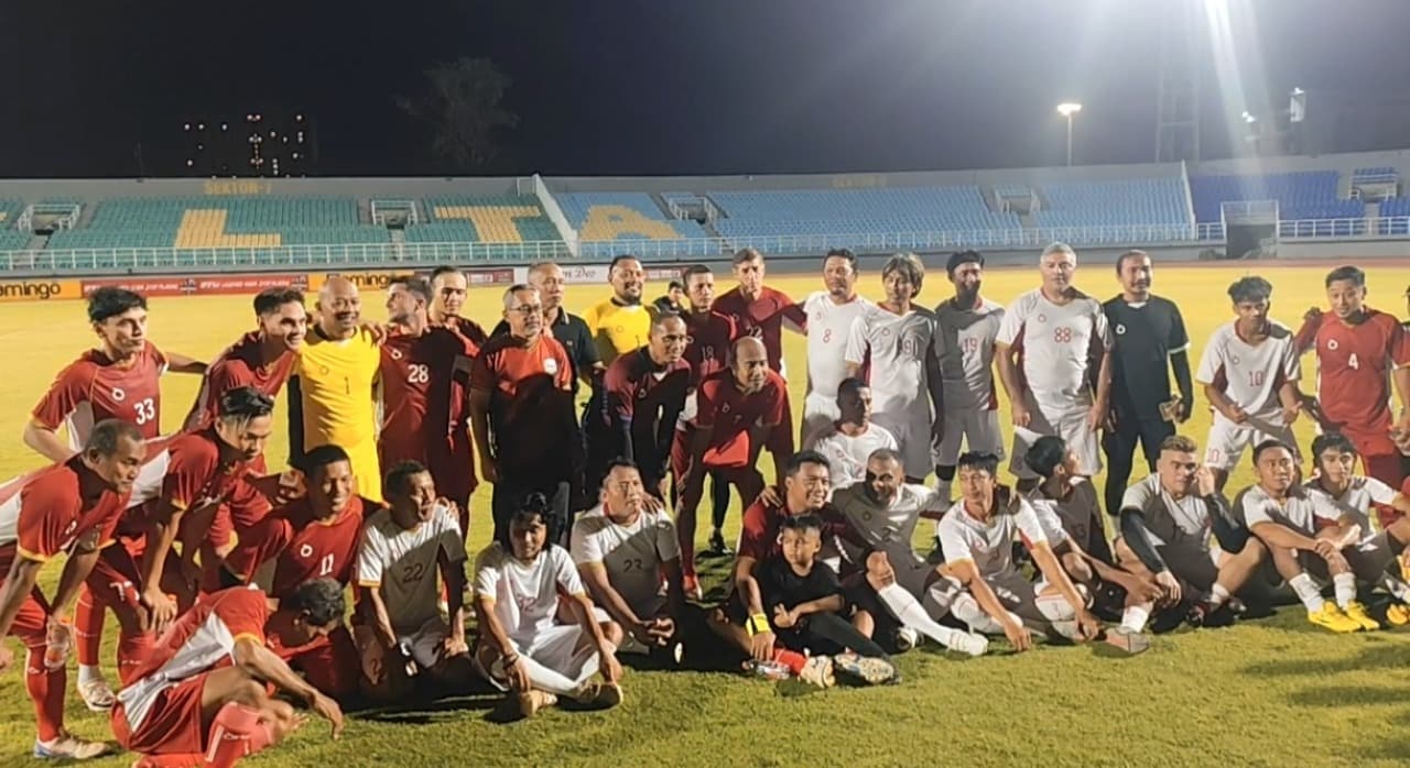 Reuni Legend Bola, Gonzales hingga Budi Sudarsono Ramaikan Laga Amal IFFL di Sidoarjo