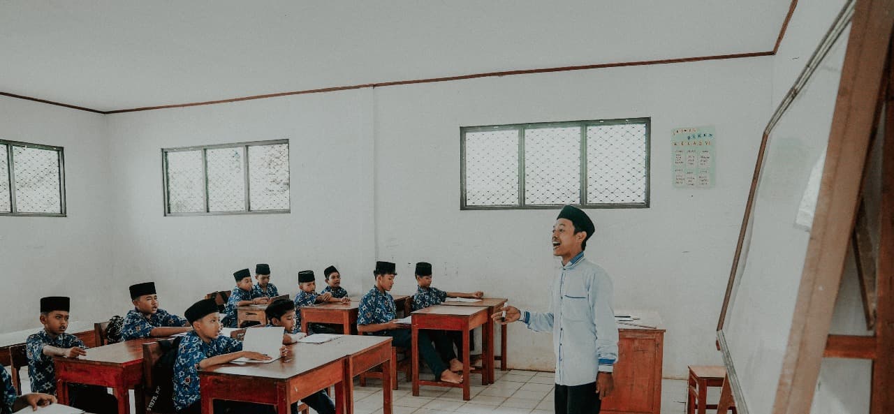 Jelang Hari Pertama Sekolah, Ini 5 Tips agar Orang Tua Lebih Tenang Hadapi Program MBG
