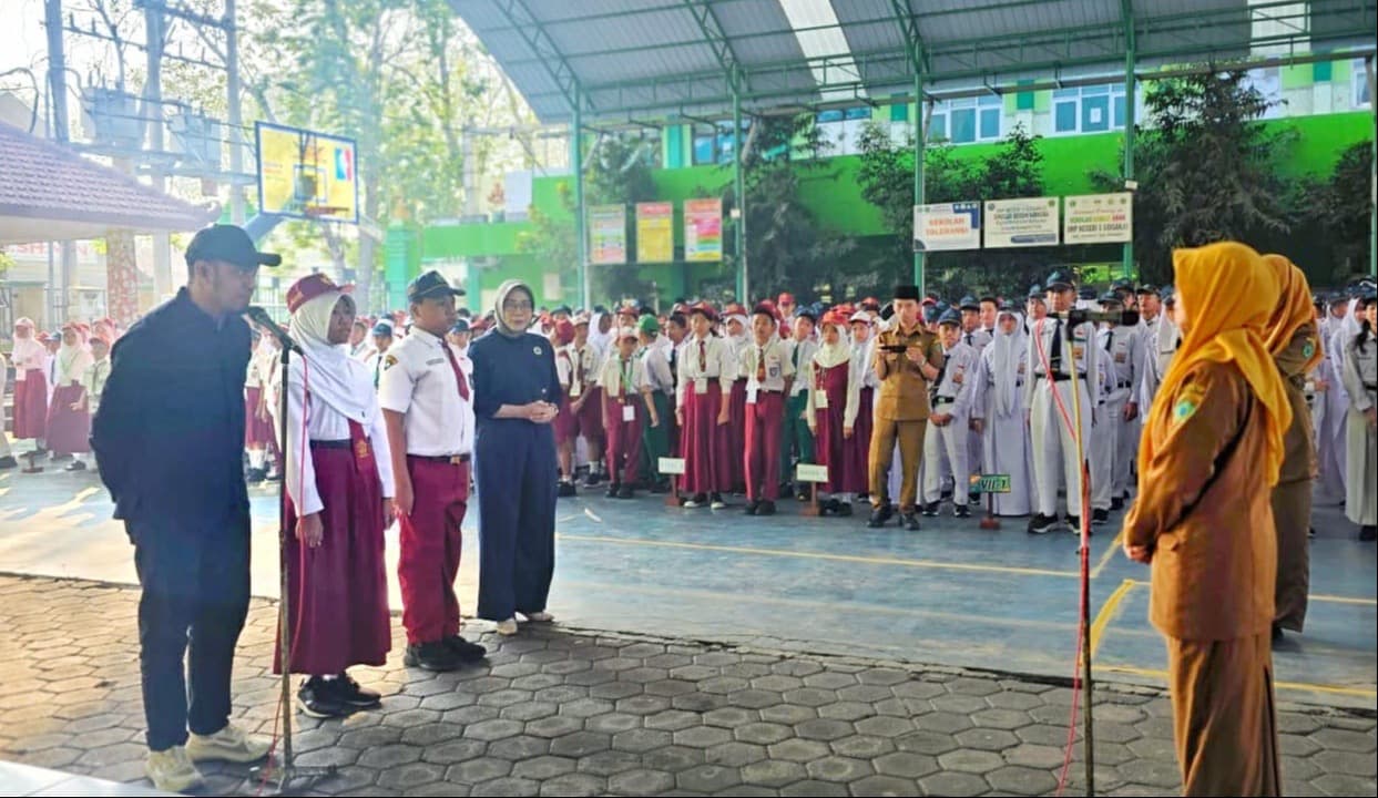 MPLS SMPN 5 Sidoarjo Bebas Perploncoan, Sekolah Libatkan Orang Tua Lewat Penandatanganan Komitmen