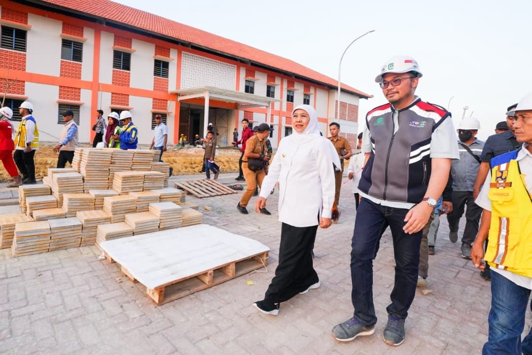 Gubernur Khofifah Puji Sekolah Rakyat Terintegrasi di Sampang, Terluas di Indonesia