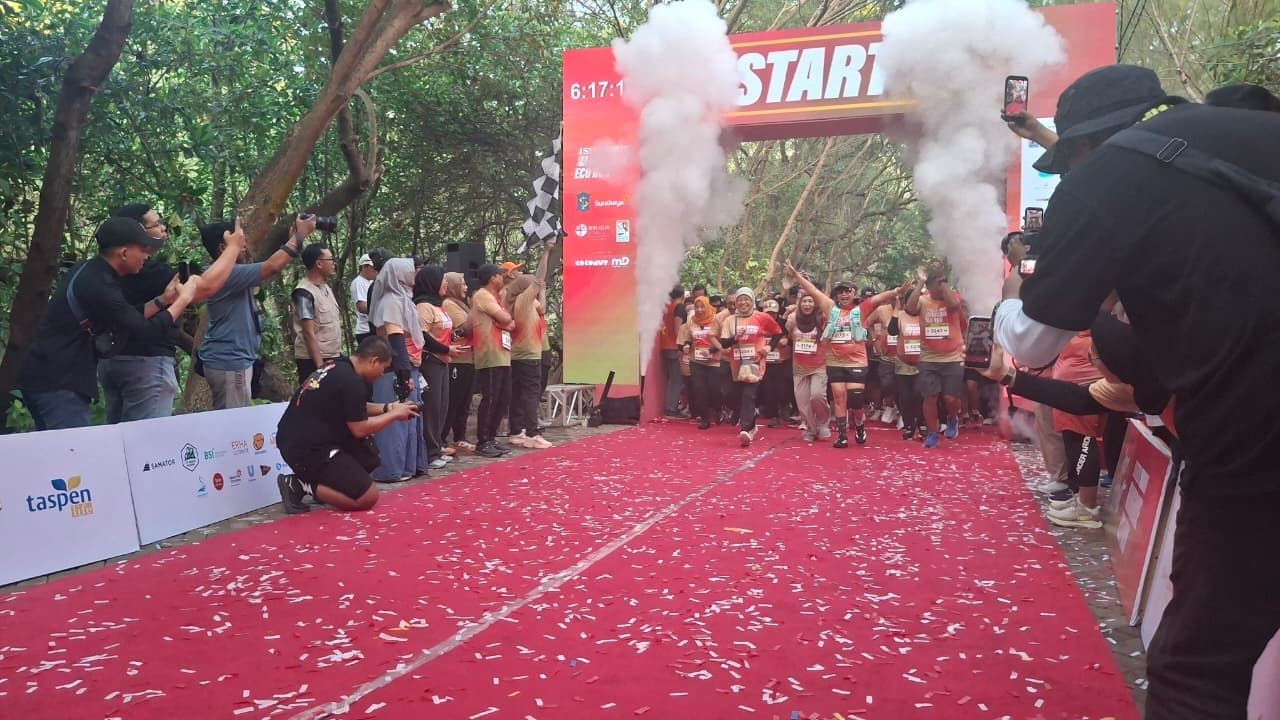 Inovasi Baru, Mangrove Eco Run 3.0 Ajak Peserta untuk Trail Run Ramah di Kebun Raya Mangrove Surabaya