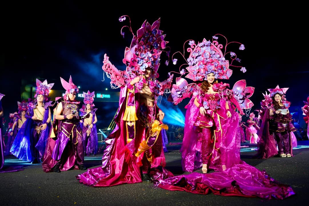 Gudang Garam Hadirkan "Kerajaan Bunga Anggrek" di Dhoho Night Carnival 2026, Angkat Kejayaan Budaya Kediri