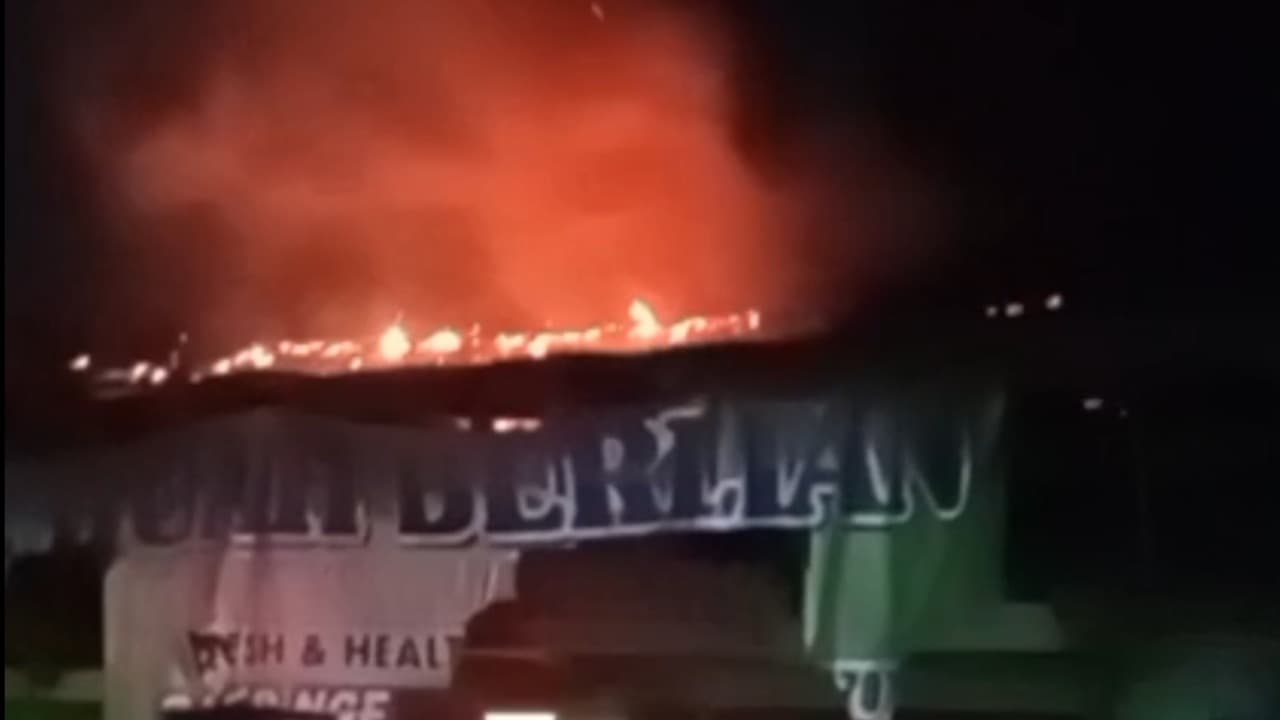 Lima Ruko di Pasar Ngemplak Tulungagung Terbakar, Diduga Dipicu Korsleting Kulkas