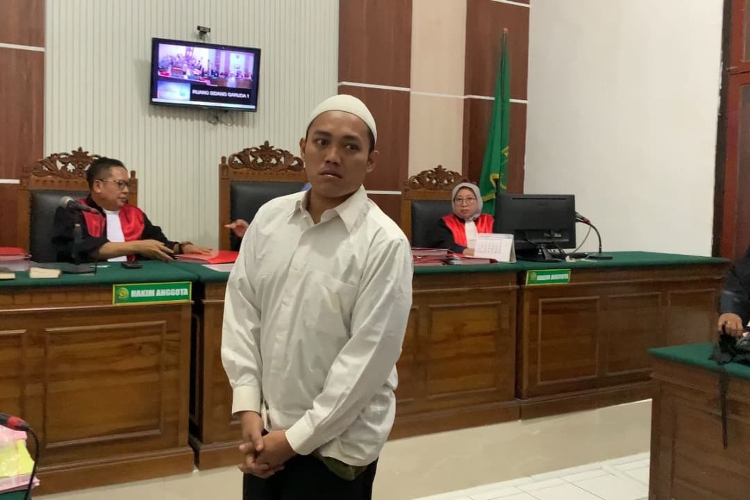 Curi Uang Rp5.000 Divonis 4 Bulan Penjara, Keluarga Terdakwa Beri Kompensasi Rp1 Juta kepada Korban