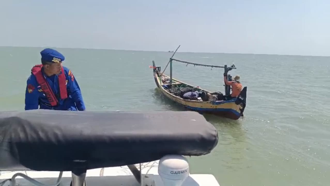 Kapal Kehabisan BBM, Nelayan Paciran Bertahan Dua Hari di Tengah Laut