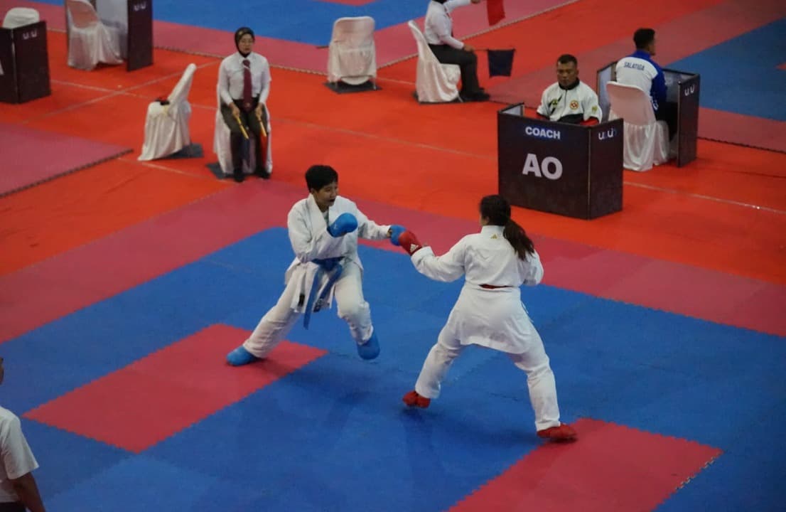 UKM Karate Untag Surabaya Raih 3 Emas dan 8 Perak di Kejuaraan Nasional 2026