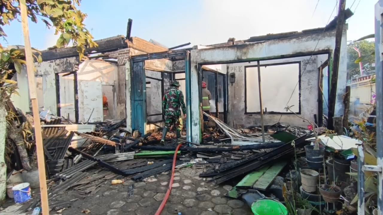 Rumah dan Toko Ludes Terbakar di Blitar, Tiga Orang Satu Keluarga Alami Luka Bakar