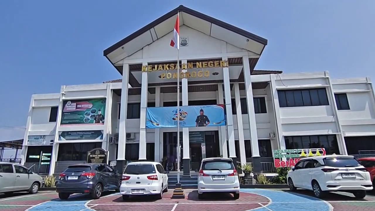 Kabag Keuangan DPRD Ponorogo Jadi Tersangka Dugaan Korupsi Tunjangan Perumahan, Kerugian Negara Diperkirakan Rp3,6 Miliar