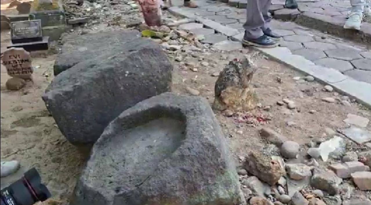 Bersepeda Susuri Jejak Sejarah, Plt Wali Kota Madiun Temukan Genta Kuno di Petilasan Kyai Ageng Reksogati