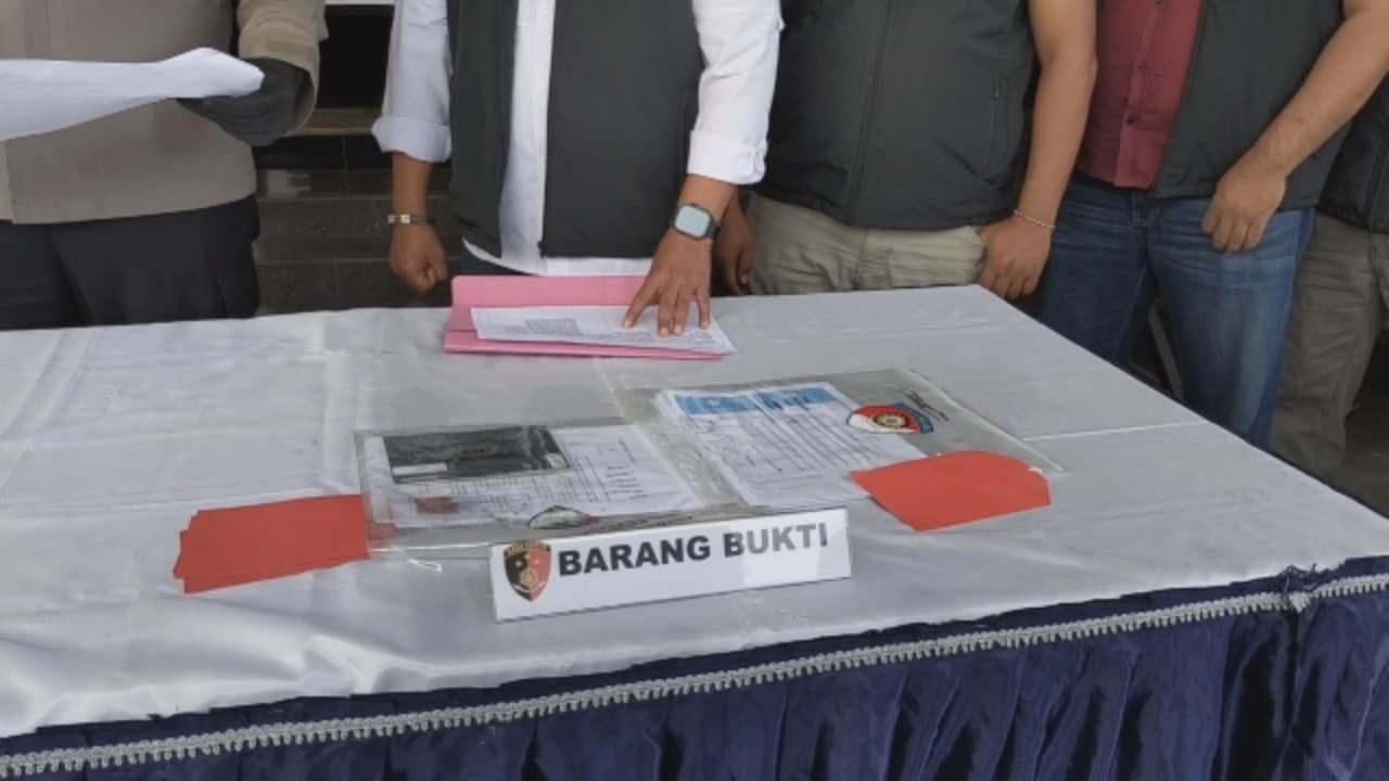 Suami Dibacok Selingkuhan Istri, Gegara Asmara