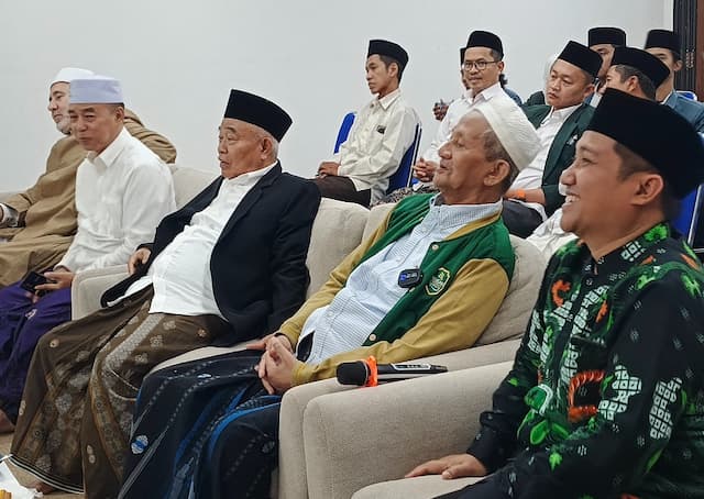 Jelang Muktamar ke-35 NU, Kiai Asep Pesankan NU Harus Kembali Dikendalikan Ulama