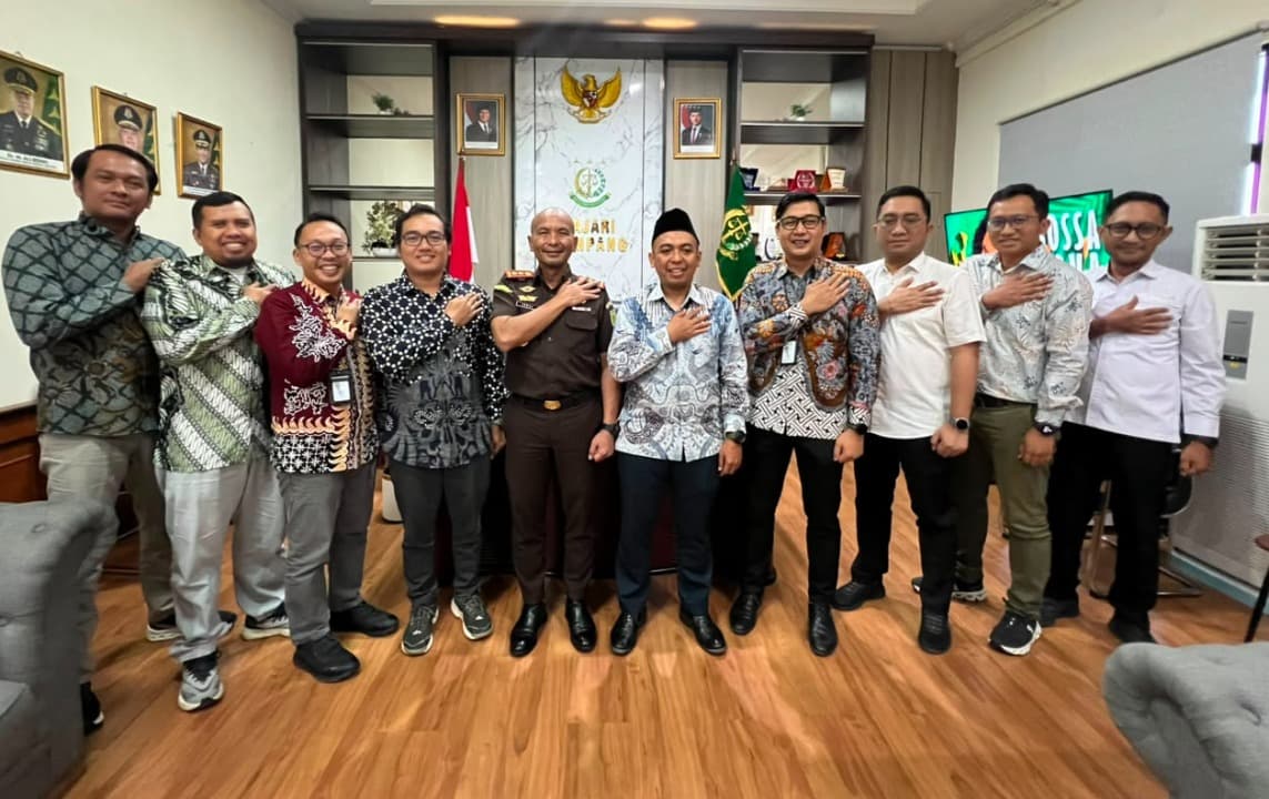Momen Kemerdekaan RI, PLN UP3 Madura Sambangi Kejari Sampang Perkuatsaml Sinergi Lintas Instansi