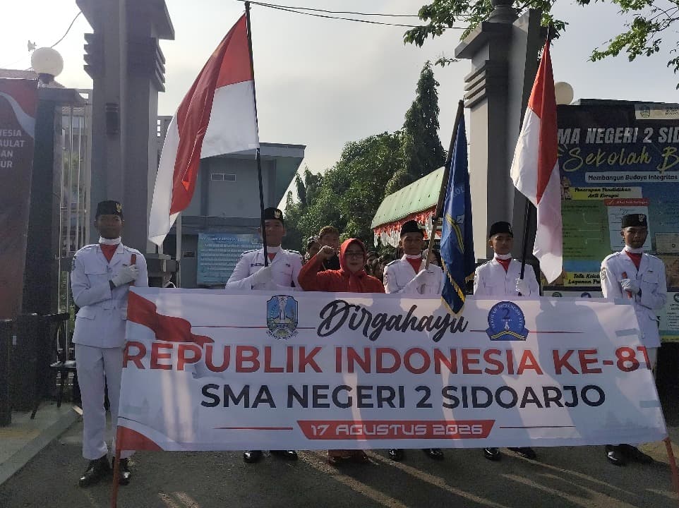 Semarak HUT RI ke-81, Siswa SMAN 2 Sidoarjo Unjuk Gigi Lewat Pawai Budaya Nusantara