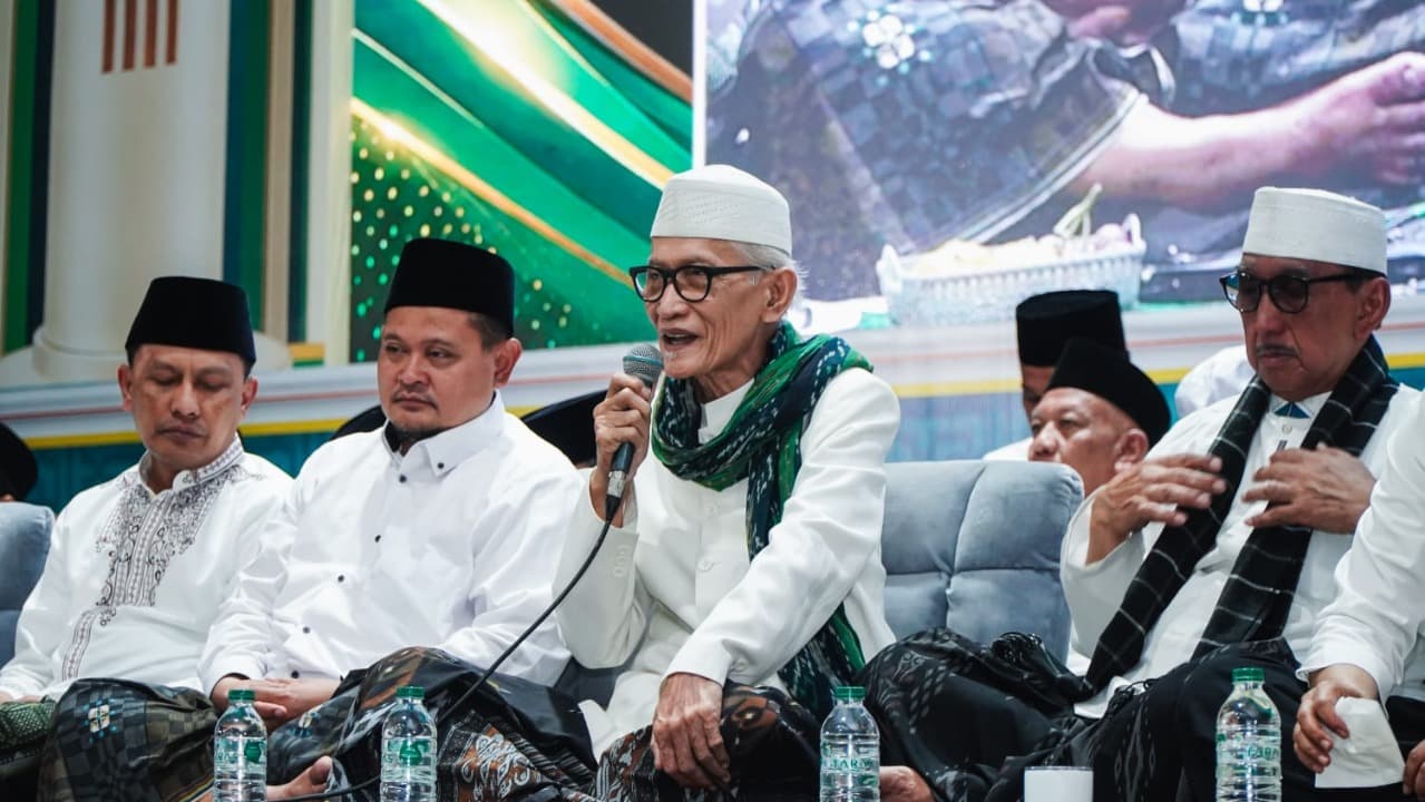 Ribuan Warga Nahdliyin Hadiri Istighosah Jelang Muktamar ke-35 NU di Tambakberas