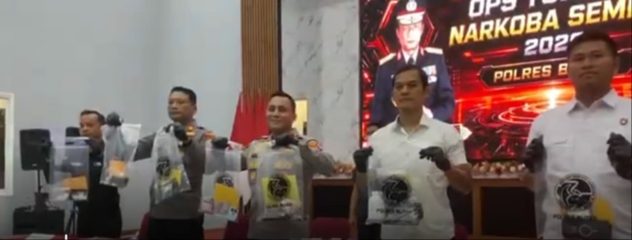 Ungkap 10 Kasus dalam Operasi Tumpas Narkoba Semeru 2026, Polres Blitar Ciduk Ibu Rumah Tangga Pengedar Pil Dobel L