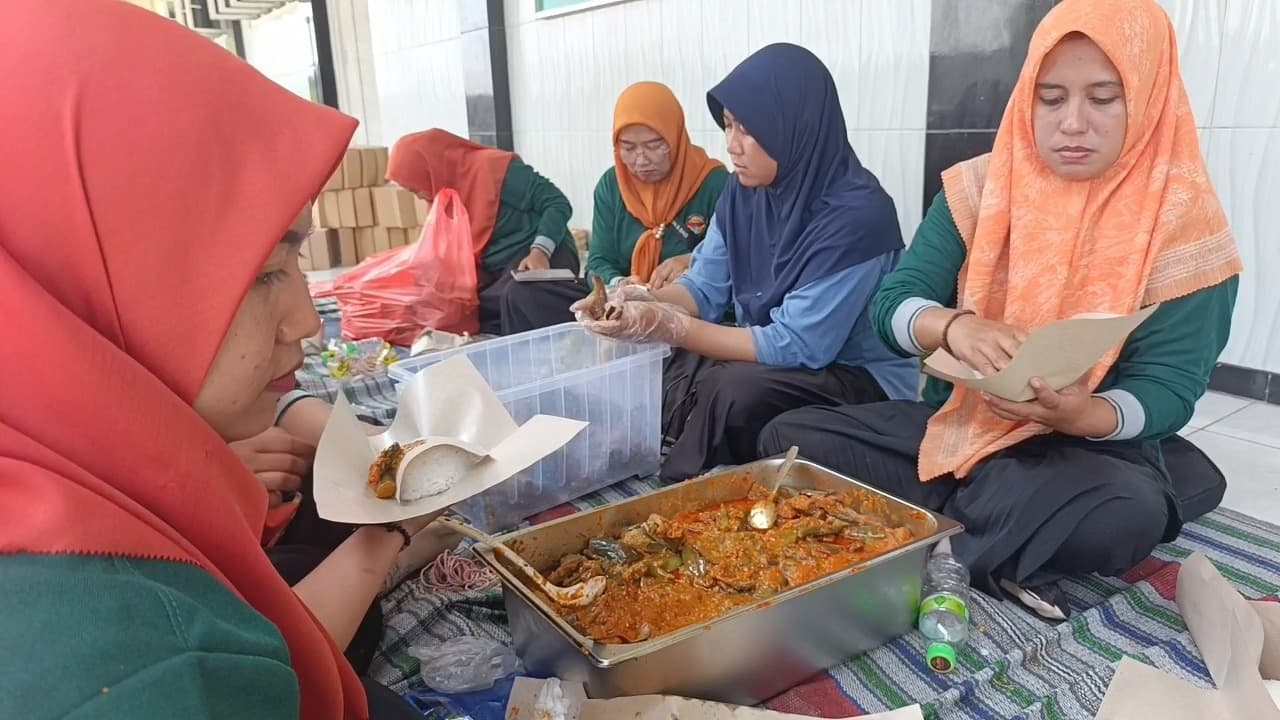 Di Balik Sidang Muktamar NU, Ada 7.000 Nasi Bungkus Gratis Untuk Penggembira