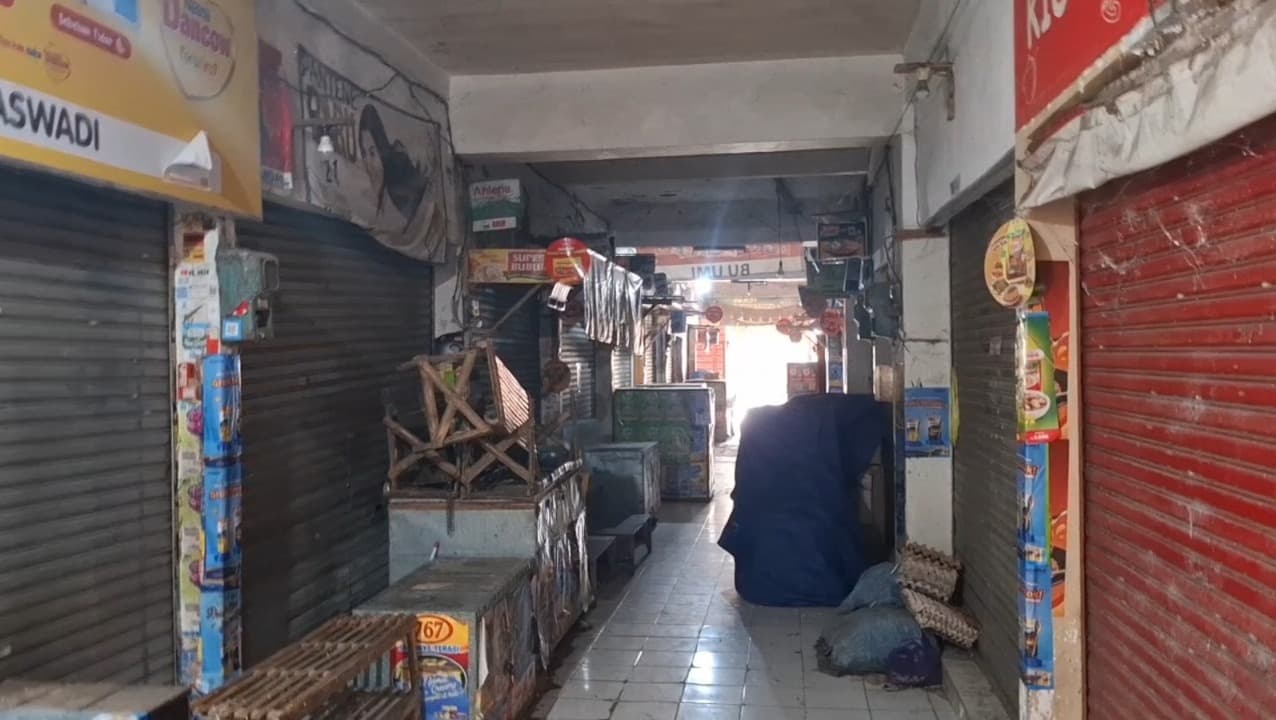 Pedagang Pasar Bandar Kediri Kompak Mogok Jualan, Protes Retribusi dan Rencana Portal