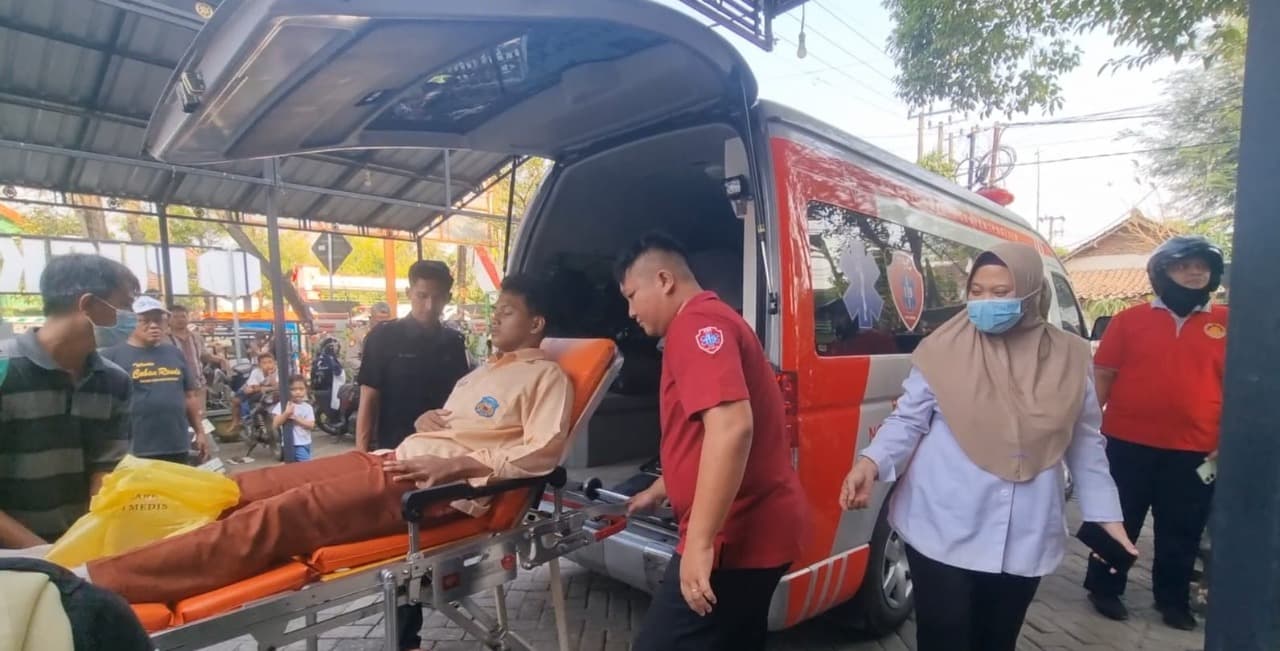53 Siswa SMAN 3 Nganjuk Juga Keracunan Nasi Goreng MBG