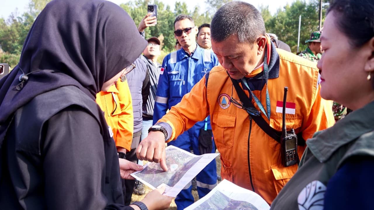 Karhutla Kawah Ijen Mulai Mereda, Tim Gabungan Lakukan Mopping Up