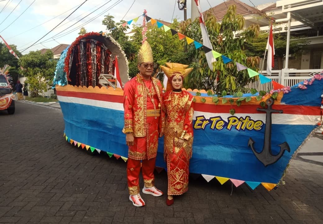 Rayakan HUT ke-81 Kemerdekaan RI, Warga Babat Jerawat Surabaya Gelar Pawai Legenda Rakyat