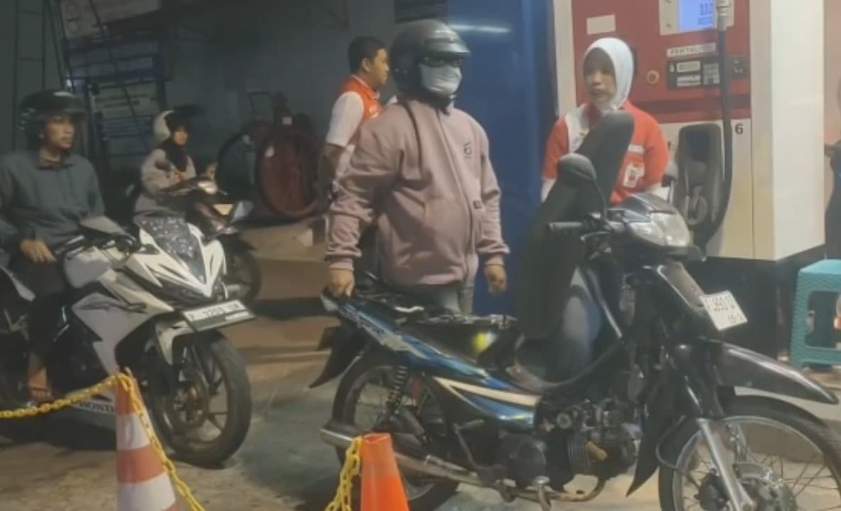 Pasokan BBM Dialihkan, Antrean Terurai