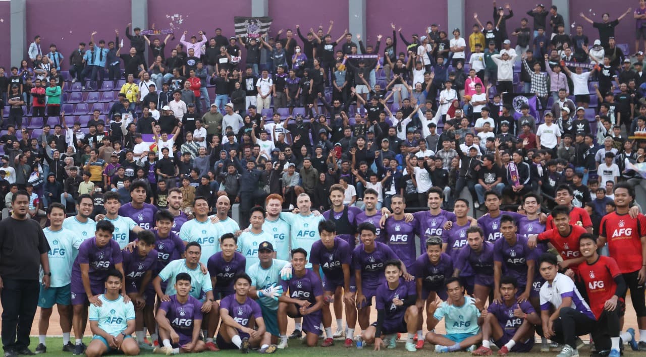 Latihan Persik Dipenuhi Suporter Jelang Away ke Markas Arema FC