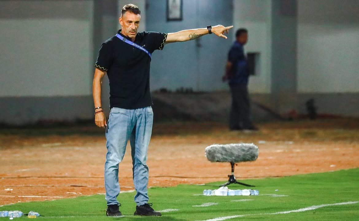 Ze Gomes Terpilih sebagai Pelatih Terbaik Pekan Ketiga Super League 2026/2027
