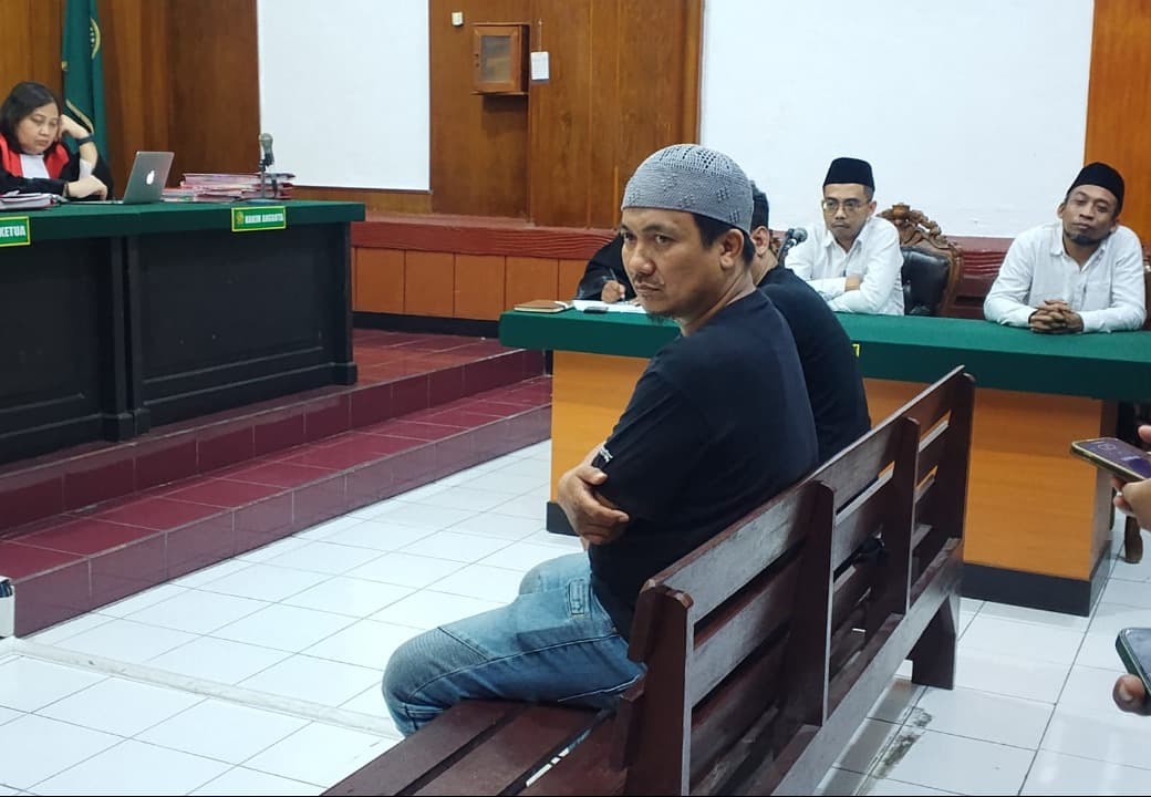 Saksi Polisi Beri Keterangan Meringankan Dua Terdakwa Penganiayaan di Pasar Buah