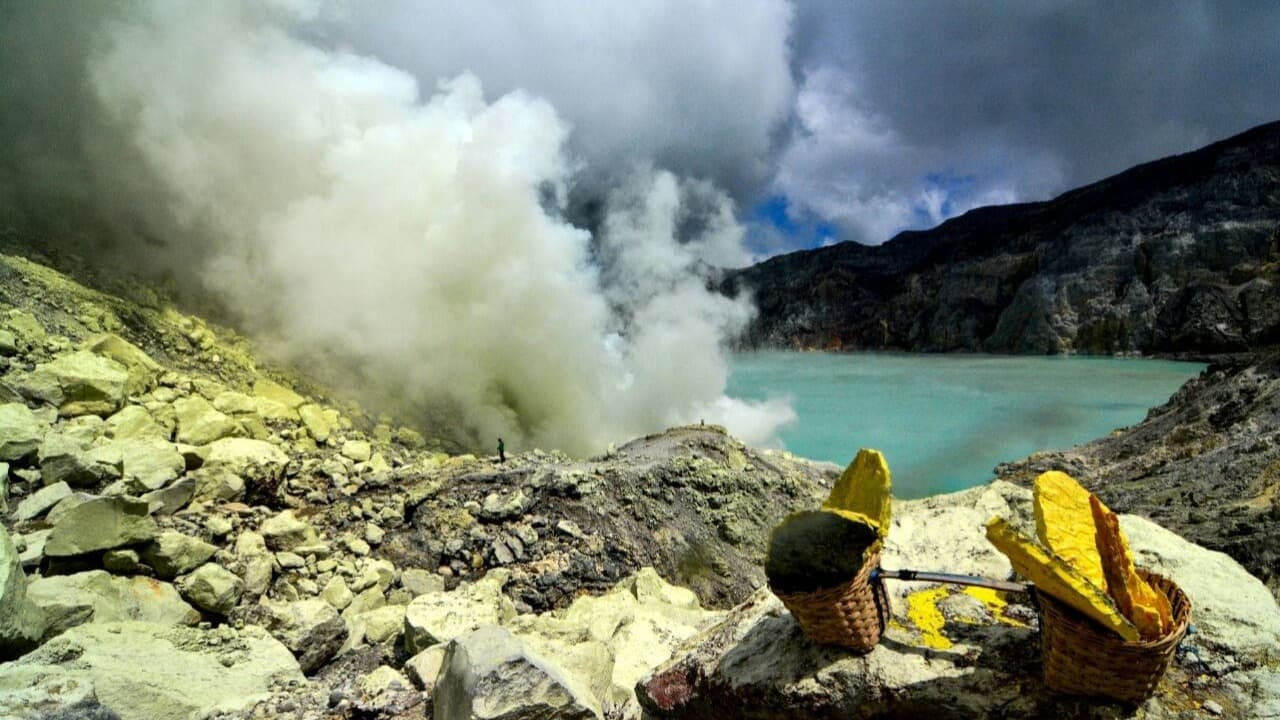 TWA Kawah Ijen Dibuka Kembali Mulai 28 September 2026
