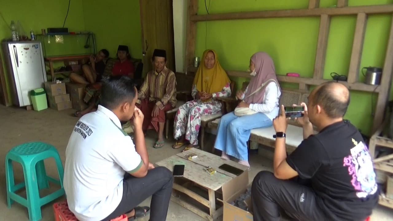 Dua Bersaudara Asal Kare Diduga Jadi Korban KM Virgo Transport 8