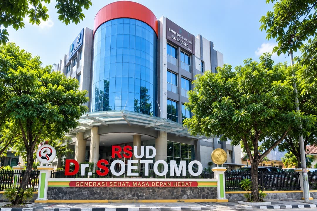 Diduga Keracunan Makanan, 172 Calon Dokter Spesialis Dilarikan ke RSUD Dr. Soetomo