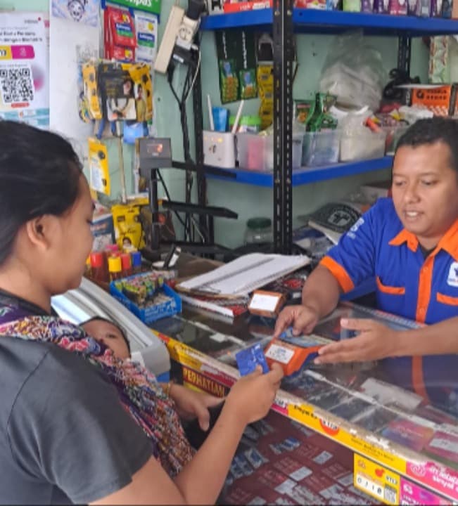 Peran Ganda Agen BRILink Semarang: Layani Transaksi hingga Edukasi Warga Cegah Penipuan