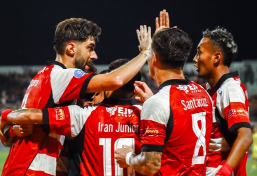 Hanya Dapat 3 Kartu Kuning, Pelatih Madura United Puji Kedisiplinan Pemain