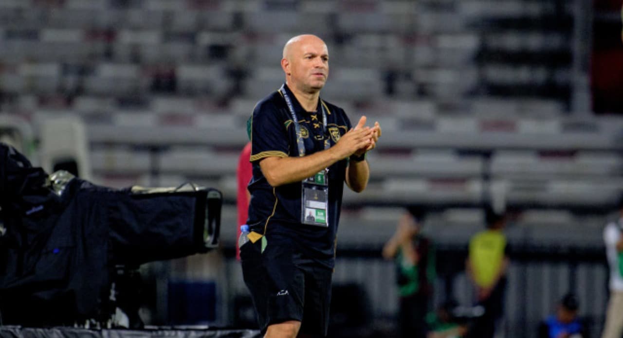 Isenmulang Kalteng FC di Papan Bawah, Persebaya Tetap Waspada