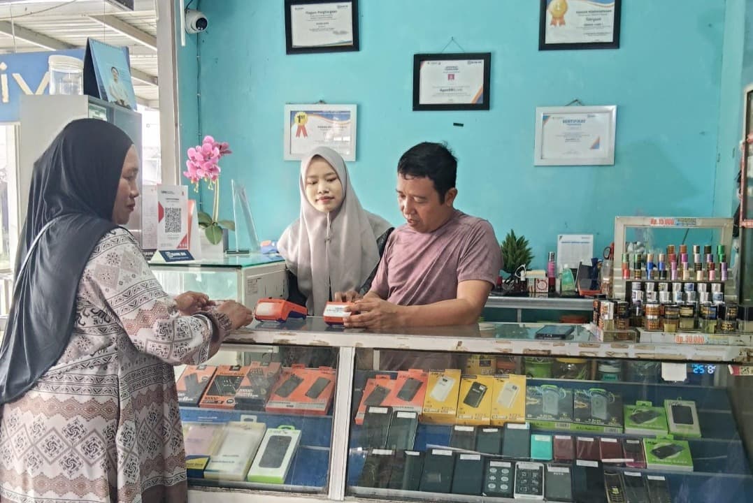 Kisah BRILink Agen Ijay di Batola: Hadirkan Akses Keuangan dan Salurkan Bansos untuk Ribuan Warga