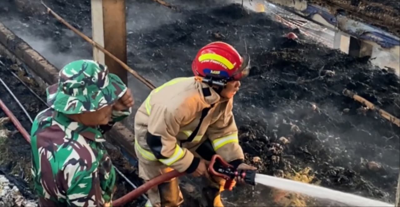 Kurang dari 12 Jam, Damkar Tulungagung Keteteran Memadamkan Enam Kebakaran Beruntun