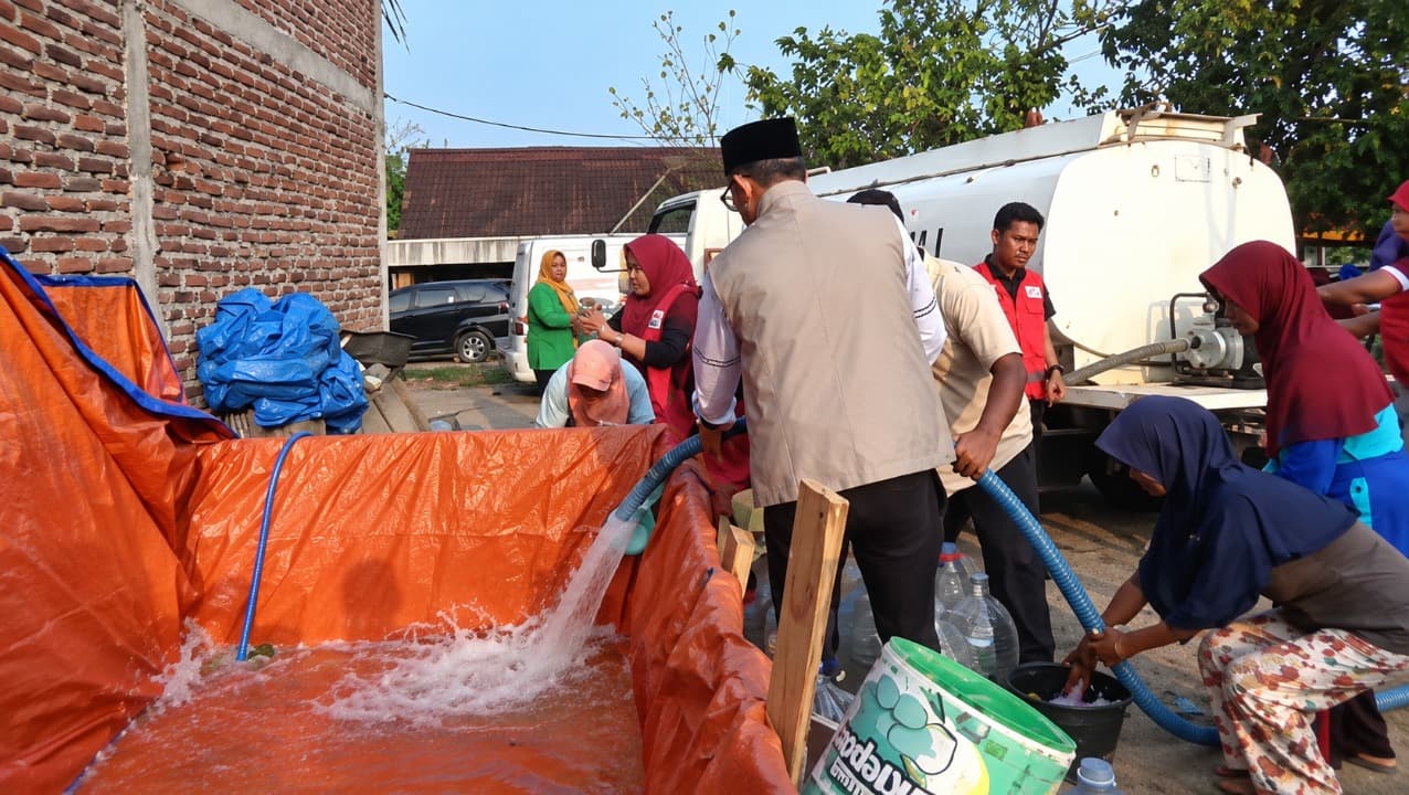 Kemarau Panjang, Warga Kaligede Ngawi Krisis Air Bersih Selama 5 Bulan