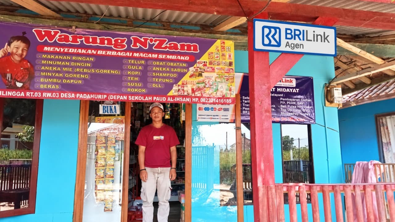 Naik Kelas Berkat KUR BRI, Rahmat Sukses Kembangkan Usaha dari Gorengan hingga Warung Sembako