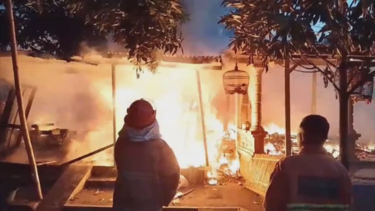 Kebakaran Dua Rumah di Situbondo