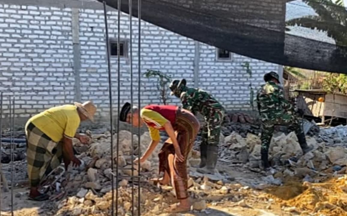 Air Mata Haru Tonas Pecah, Impian Punya Rumah Layak Terwujud Lewat TMMD Ke-130