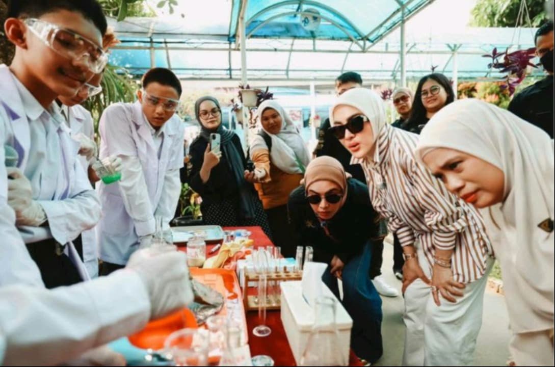Dari Anak Yatim hingga Korban Karhutla, “Incess for Humanity” Perluas Jangkauan Kebaikan  Syahrini dan Dompet Dhuafa