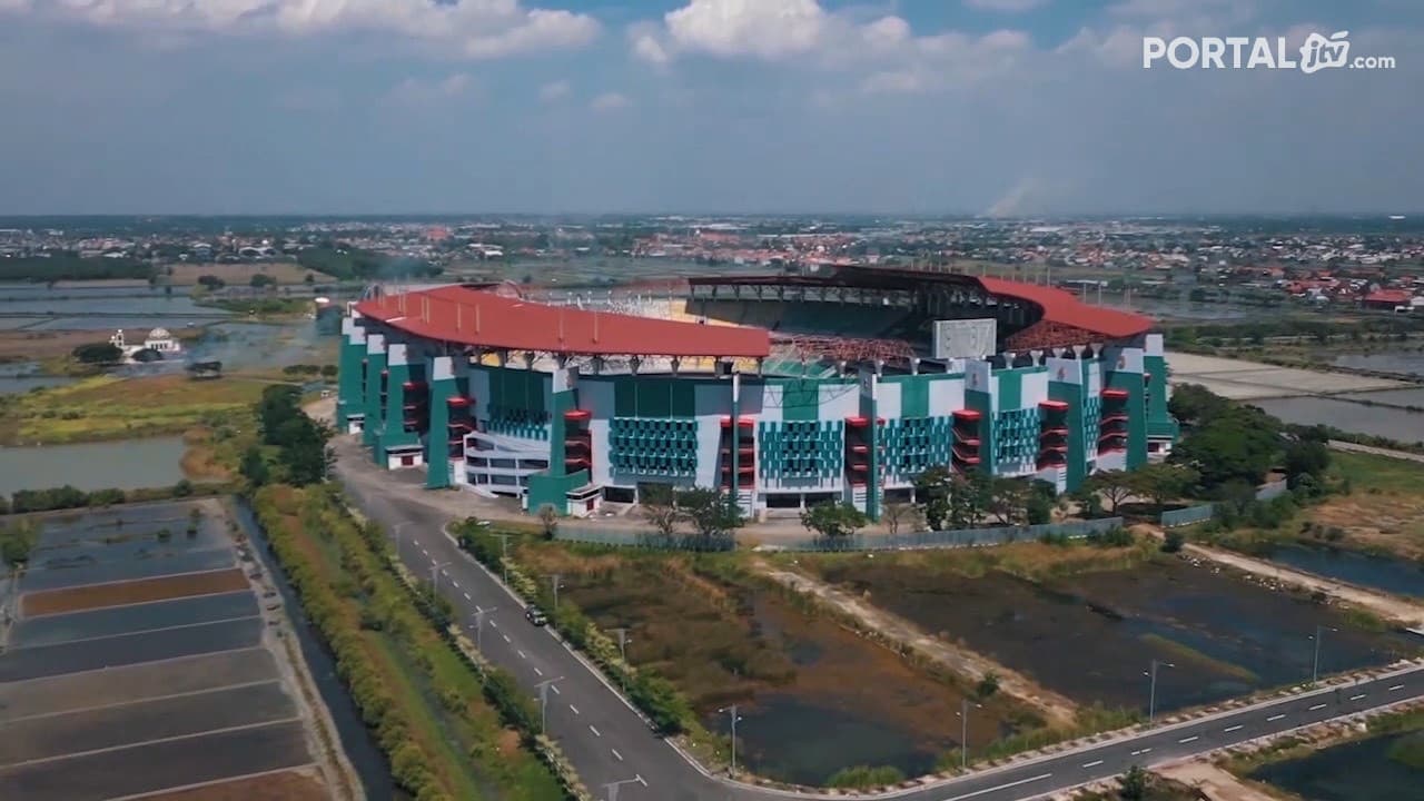Stadion Gelora Bung Tomo Tak Boleh Digunakan