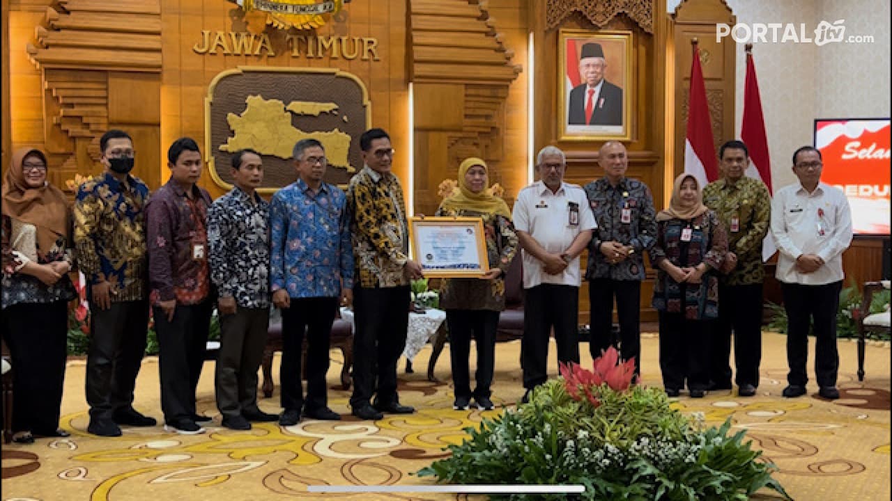Ombudsman RI Beri Penghargaan Gubernur Jatim (Predikat Kualitas Tinggi dan Masuk Zona Hijau)
