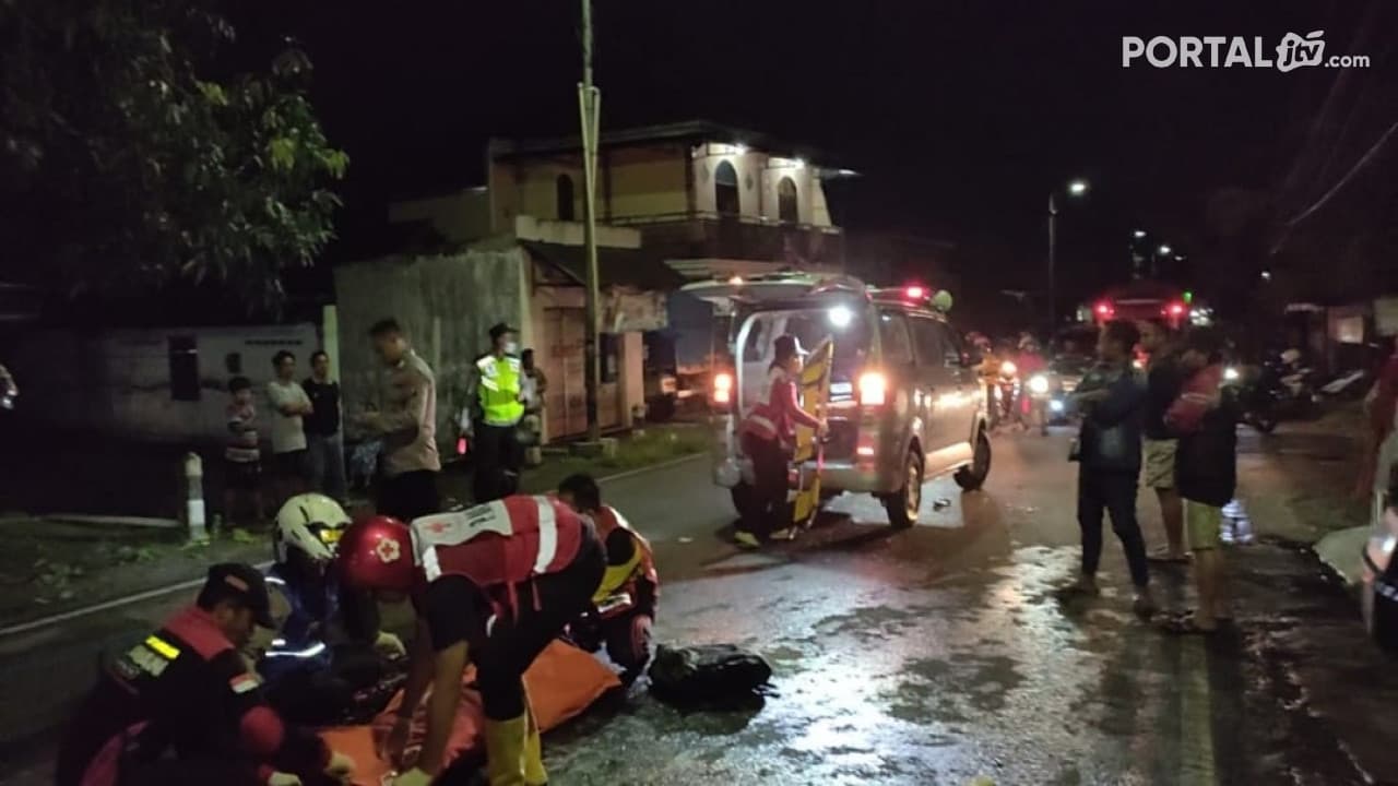 Pengendara Motor Asal Kediri Tewas Terlindas Truk di Mojokerto